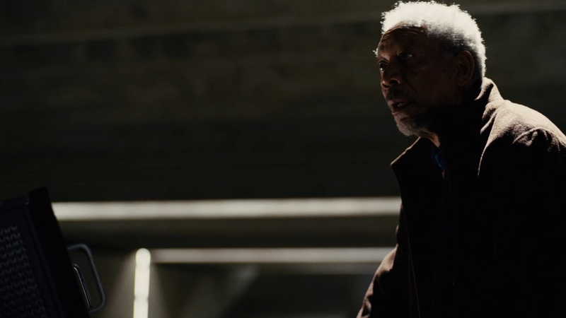 Illustration for article titled Dark Knight Rises trailer screencaps show just how bad it gets for Bruce Wayne